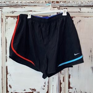 Plus size Nike Tempo shorts